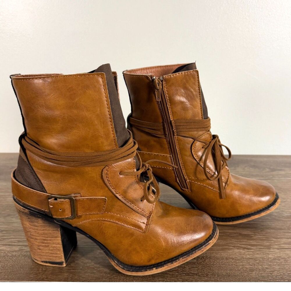 Pierre Dumas Brown Lace Up Ankle Boots Buckle Block Heel Size 8 Boho Festival